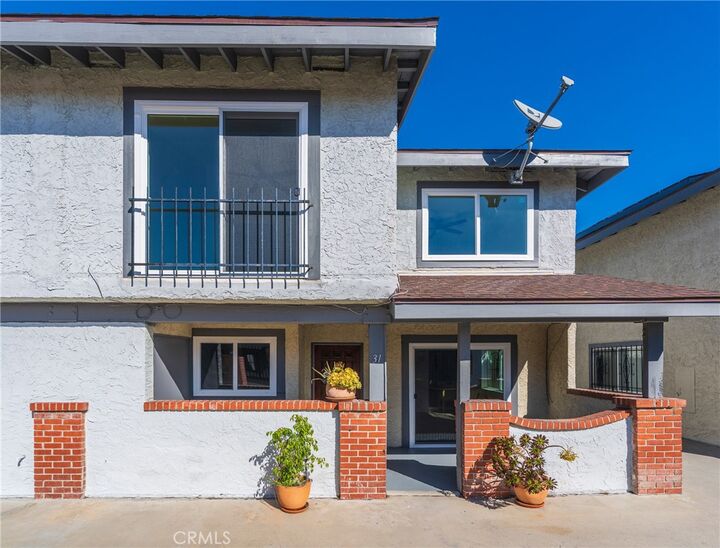 Property Photo:  1239 W Rosecrans 31  CA 90247 