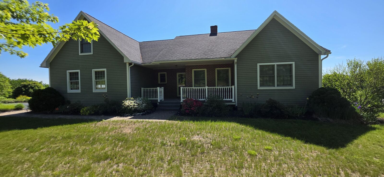 Property Photo:  33 Eastern View Drive  ME 04282 