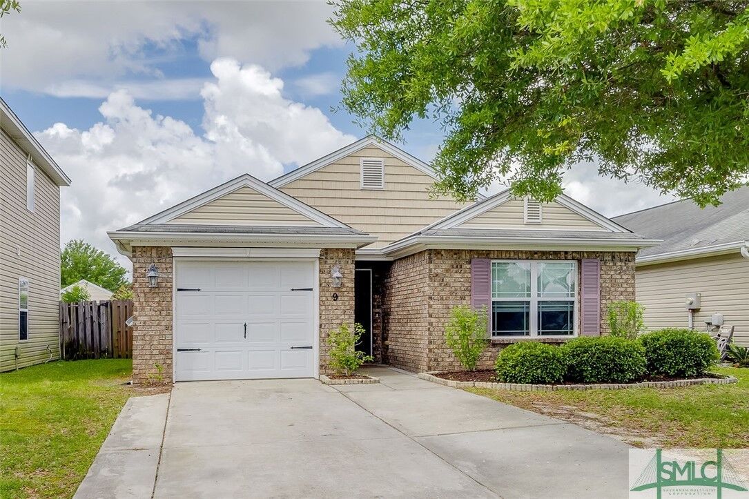 Property Photo: 9 Fall Lake Way GA 31407