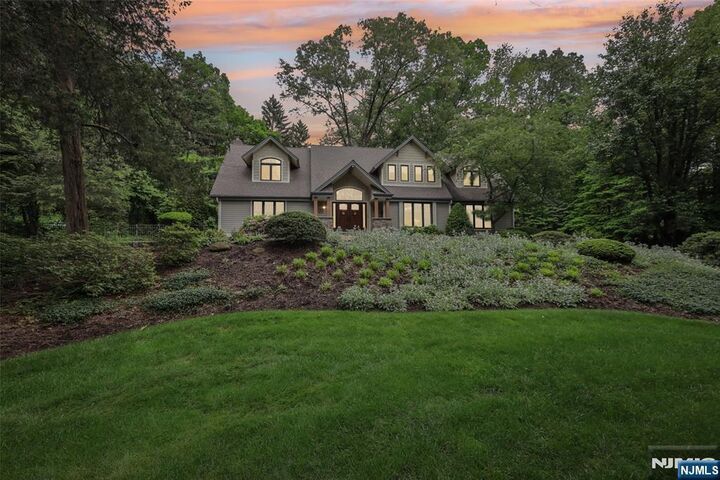 Property Photo:  469 Hartung Drive  NJ 07481 