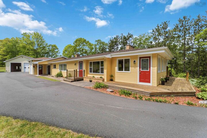 34 Palmer Lake Drive — photo 1
