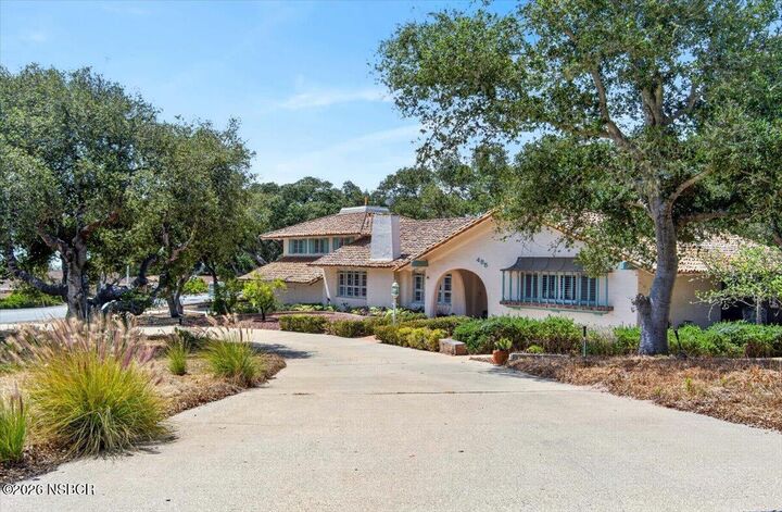 Property Photo: 485 Saint Andrews Way CA 93436