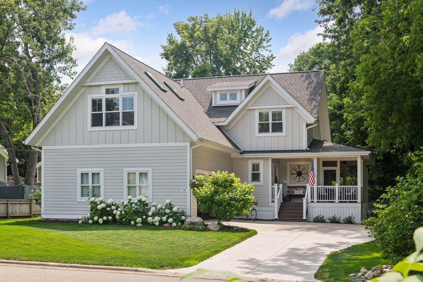 Property Photo:  180 Bell Street  MN 55331 