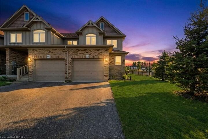 Property Photo: 1220 Riverbend Road 105 ON N6K 0G5