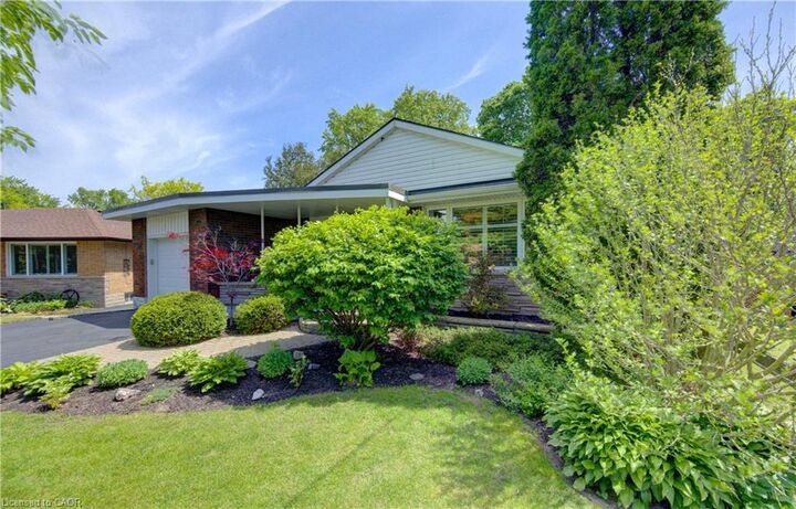 Property Photo: 71 Pinecrest Drive ON N2A 2G6