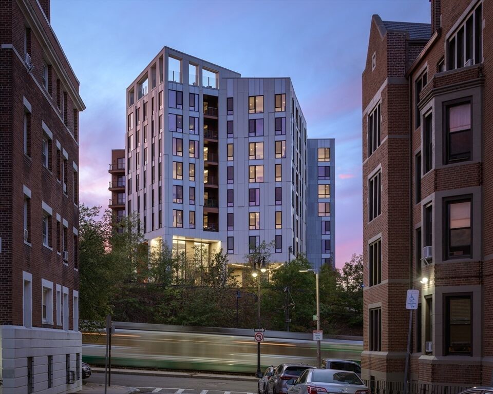 Property Photo:  1515 Commonwealth Ave 609  MA 02135 