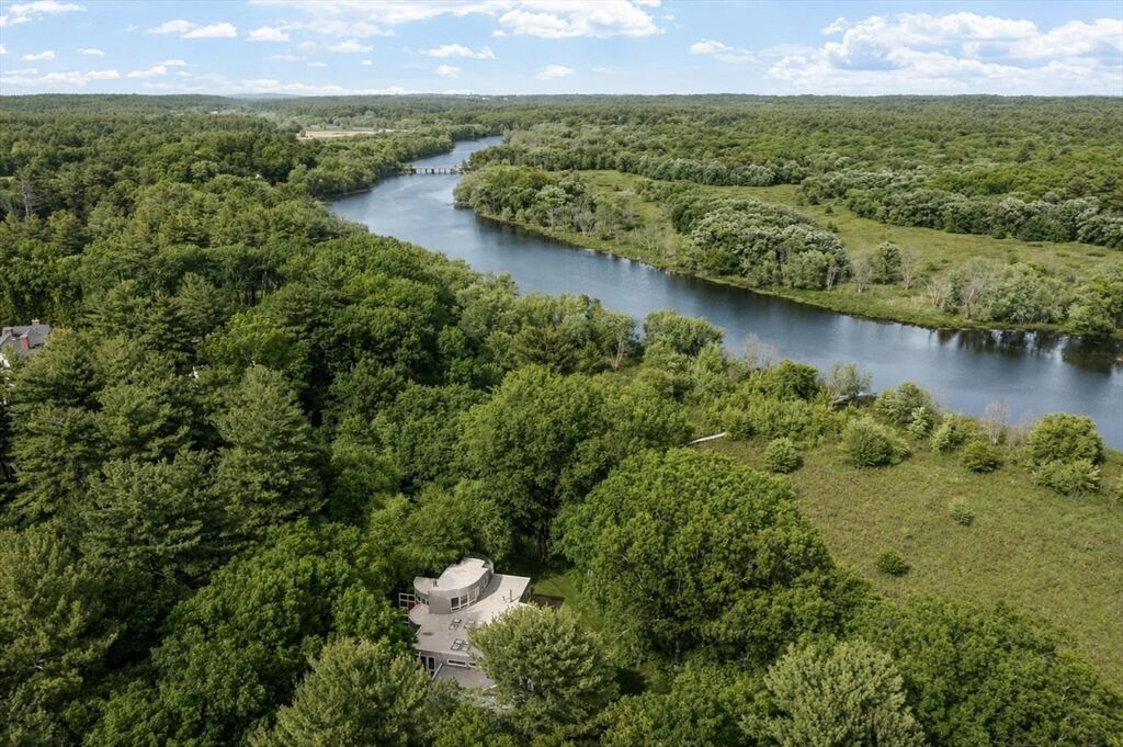 Property Photo:  389 River Rd  MA 01741 