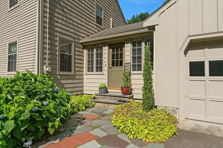 Property Photo:  15 Willard Grant Road  MA 01776 