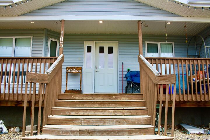 Photo de la propriété: 103 2nd Avenue W SK S0M 1P0