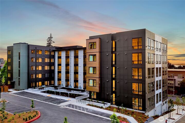 Property Photo: 820 N State Street 614 WA 98225