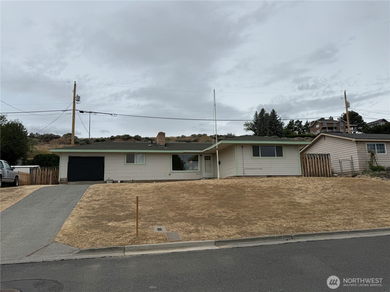 Property Photo:  401  Patrick Road  WA 98823 