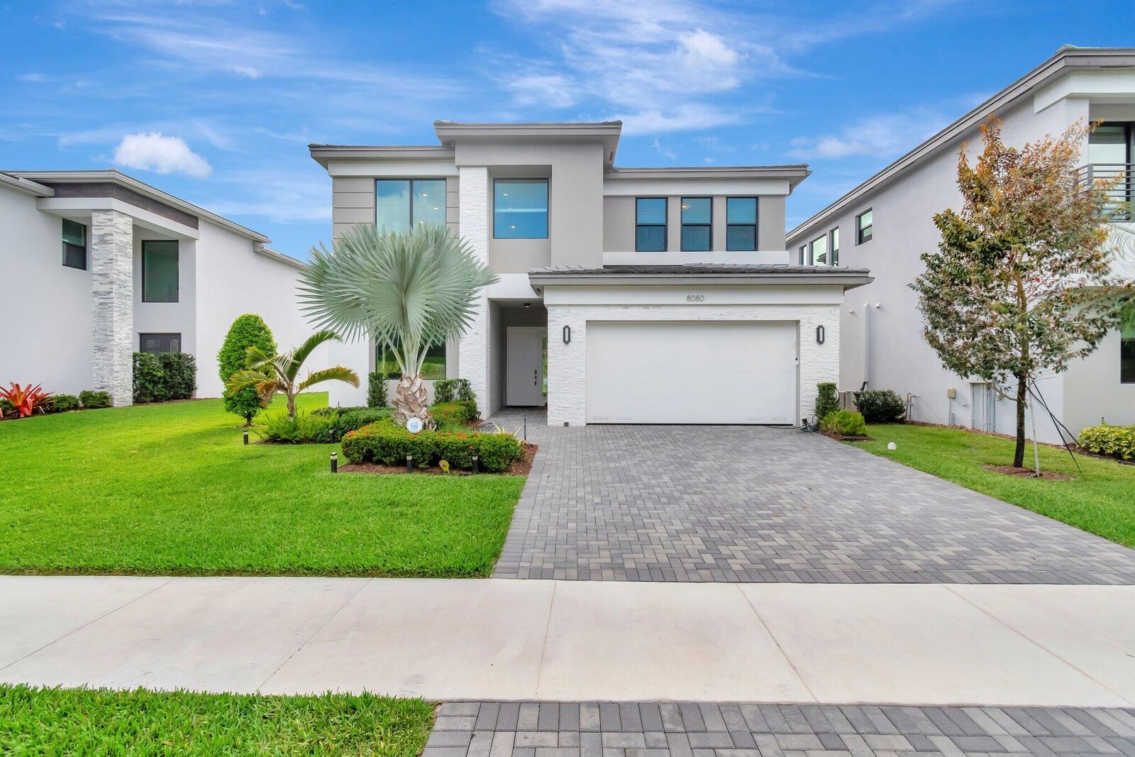 Property Photo: 8080 Laurel Falls Drive FL 33496