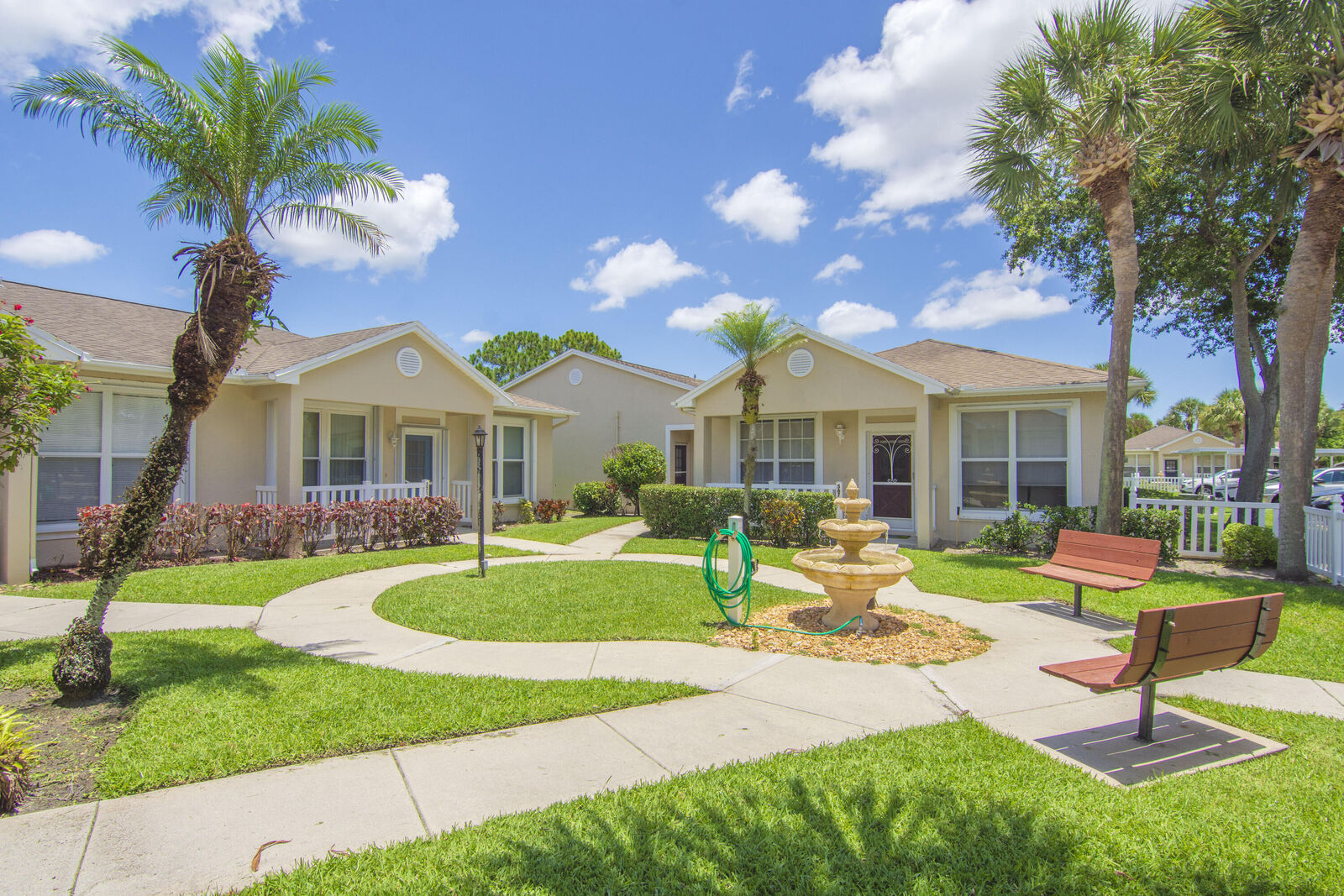 Property Photo: 567 NW San Remo Circle FL 34986