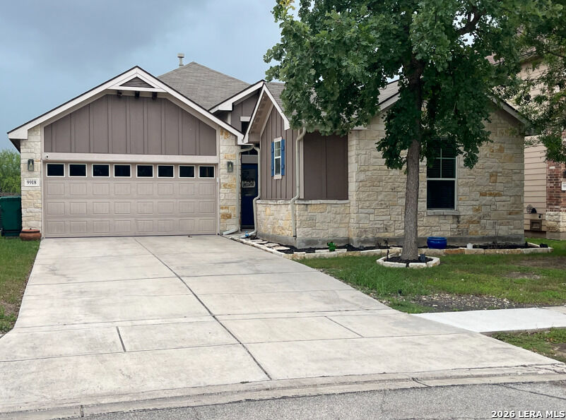 Property Photo:  9918 Copper Rise  TX 78109 