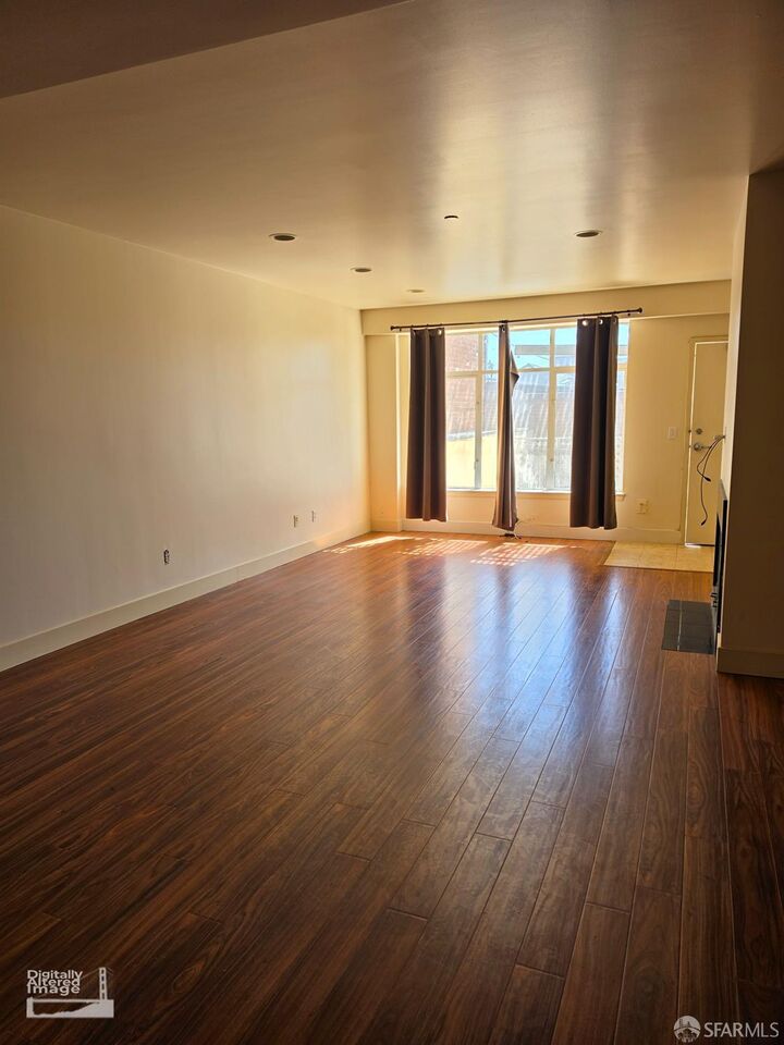 Property Photo:  2333 Mission Street 2  CA 94110 