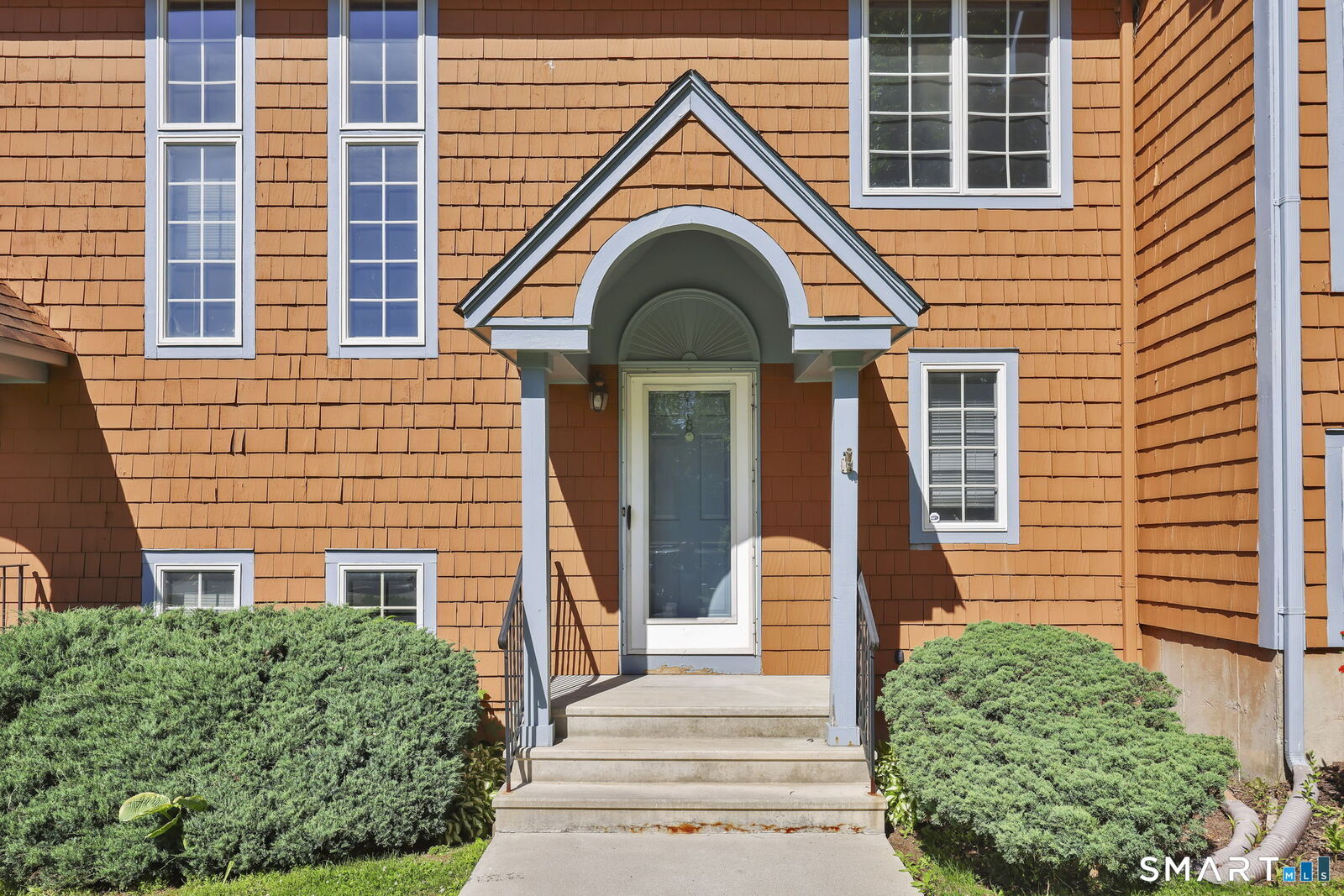 Property Photo:  8 Julia Court 8  CT 06016 