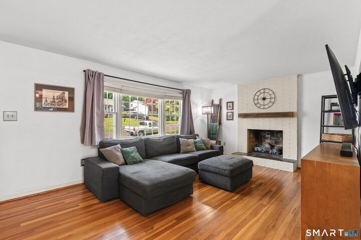 Property Photo:  60 Garry Drive  CT 06052 