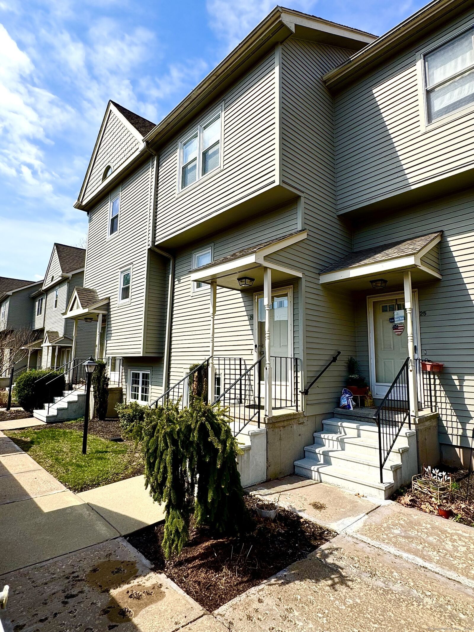 Property Photo:  40 Cornerstone Court 26  CT 06479 
