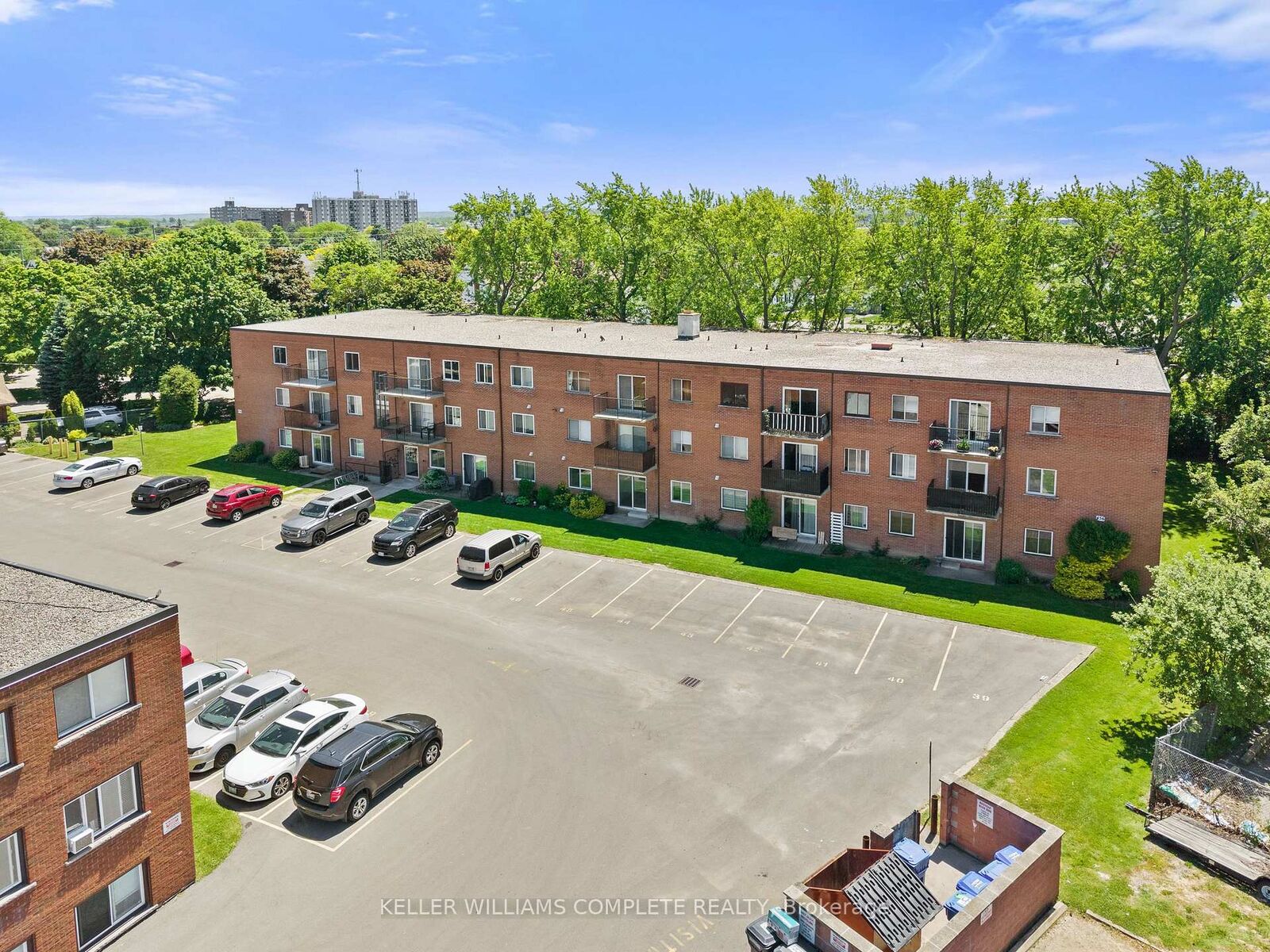 Property Photo: 456 Carlton Street 37 ON L2M 4X1