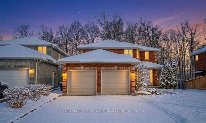Property Photo: 36 Nicklaus Drive ON L4M 6W5