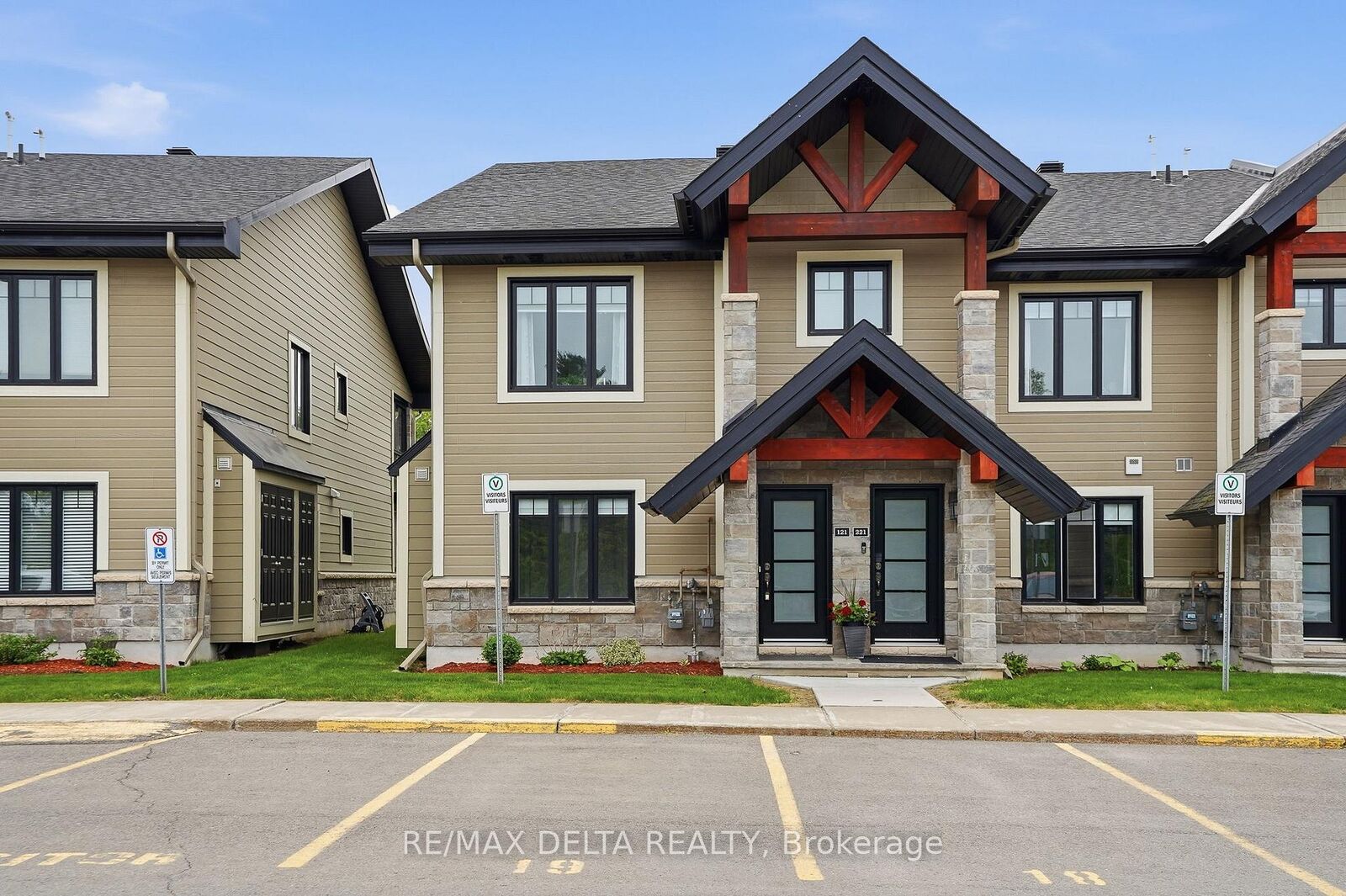 Property Photo: 292 Masters Lane 121 ON K4K 0K5