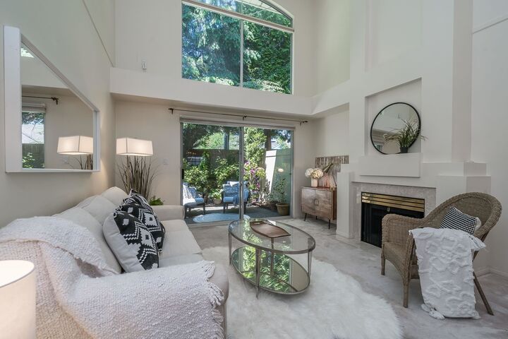 Property Photo: 15273 24 Avenue 10 BC V4A 2H9