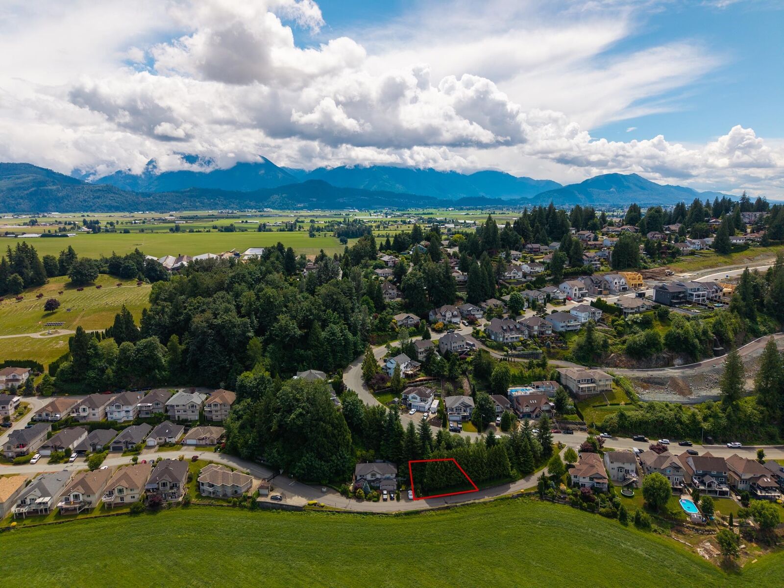 Property Photo:  47470 Chartwell Drive 1  BC V2P 8A2 