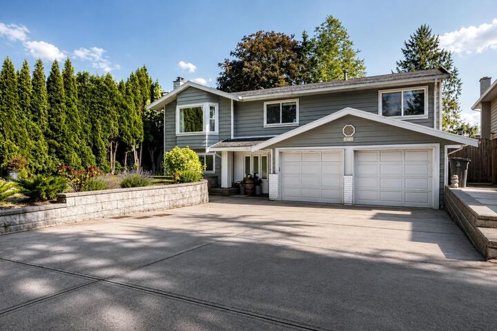 18238 58B Avenue — photo 1