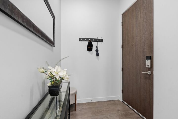 Property Photo: 33540 Mayfair Avenue 502 BC V2S 0J3