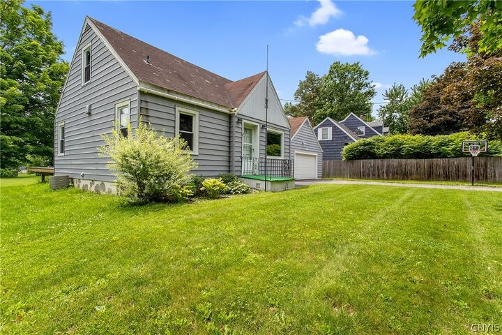 Property Photo:  116 E Richmond Road  NY 13057 