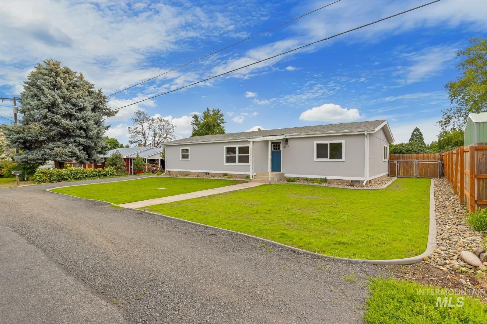 Property Photo: 3117 7th Street ID 83501