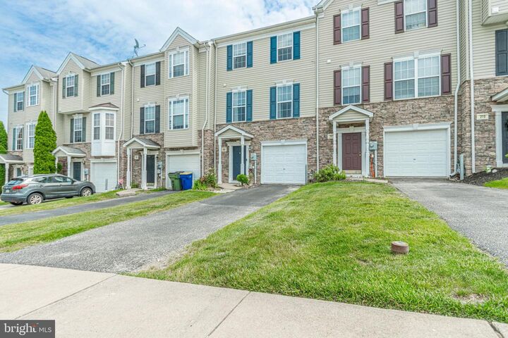Property Photo:  206 Bruaw Drive  PA 17406 