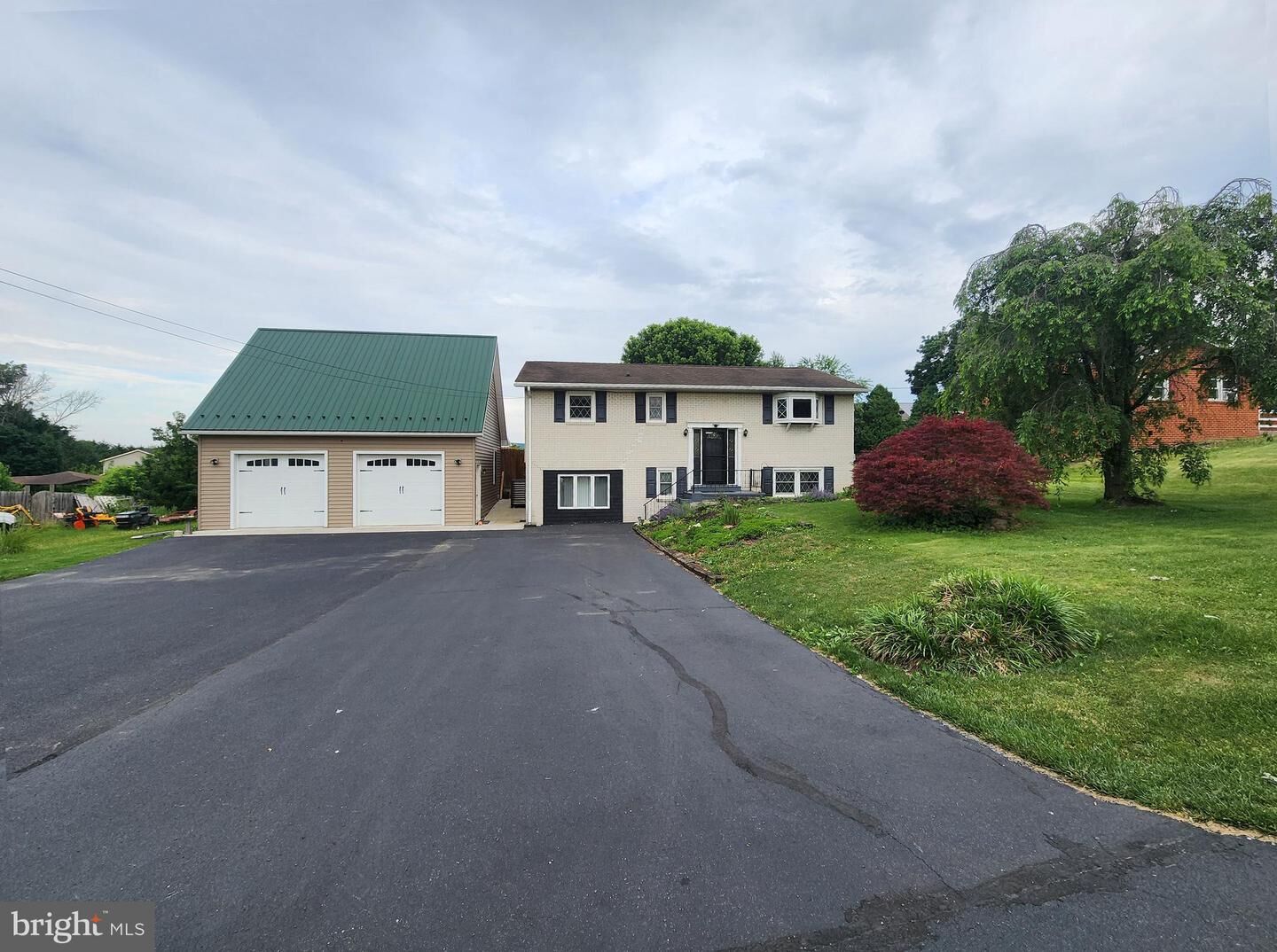 Property Photo:  108 Willow Drive  PA 17257 