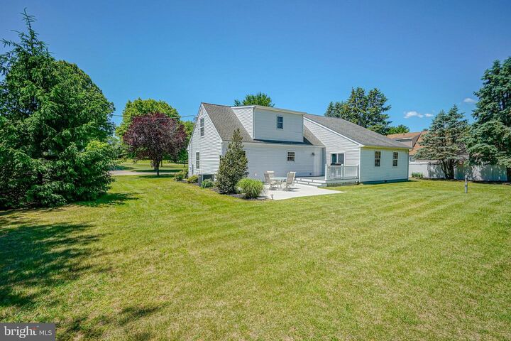 Property Photo:  156 E Wolfert Station Road  NJ 08056 