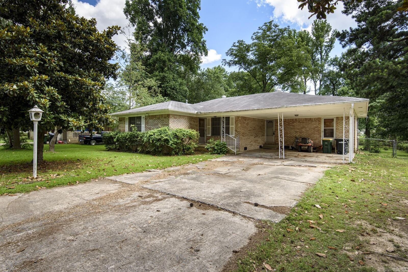 Property Photo:  6 Dunfrettin Place  AR 72120 