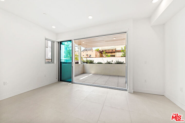 Property Photo:  1257 N Sweetzer Ave  CA 90069 