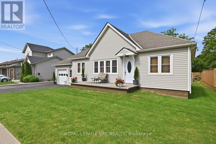 Property Photo:  236 Deere Street  ON L3B 2L8 