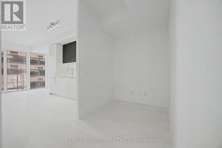 Property Photo:  308 Jarvis Street 808  ON M5B 0E3 