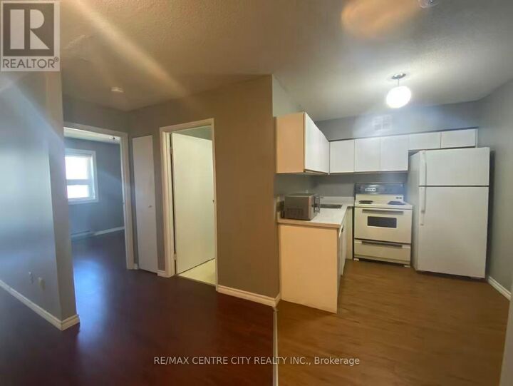 Property Photo: 9 Jacksway Crescent 212 ON N5X 3T7