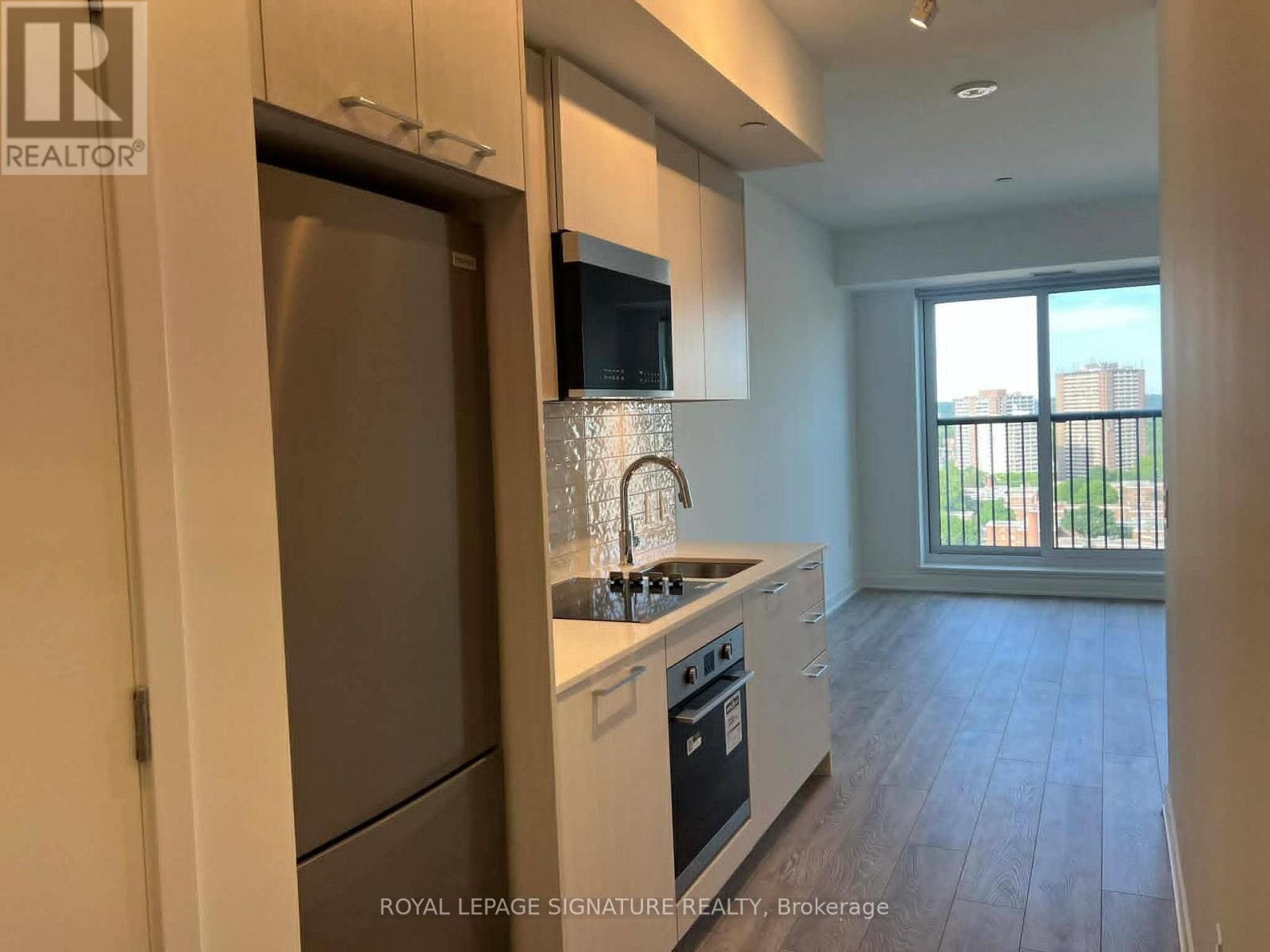 Property Photo:  10 Oak Street  ON M5A 0Z1 