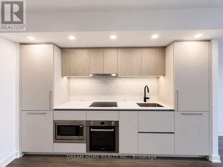 Property Photo:  609 Sherbourne Street 1106  ON M4X 0A4 