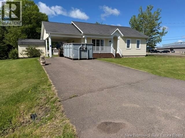 Property Photo:  1 Woodland Avenue  NB E4Z 4X4 