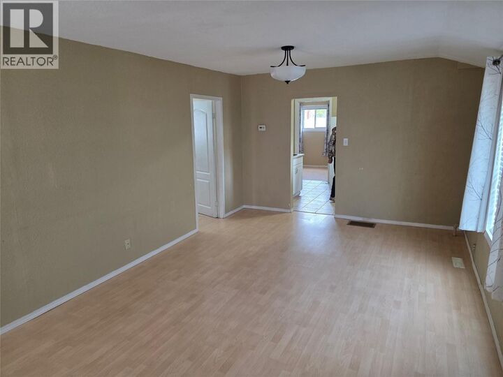 Property Photo: 700 99 Avenue BC V1G 1T4