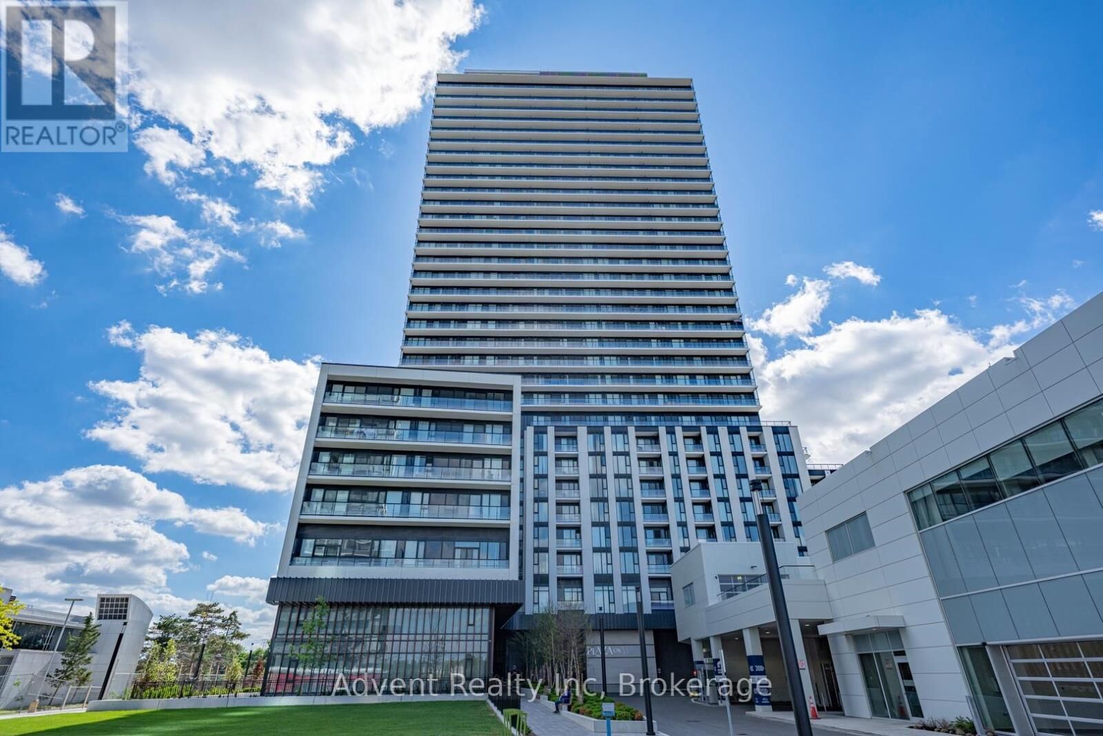 Property Photo:  5858 Yonge Street 915  ON M2M 0C6 