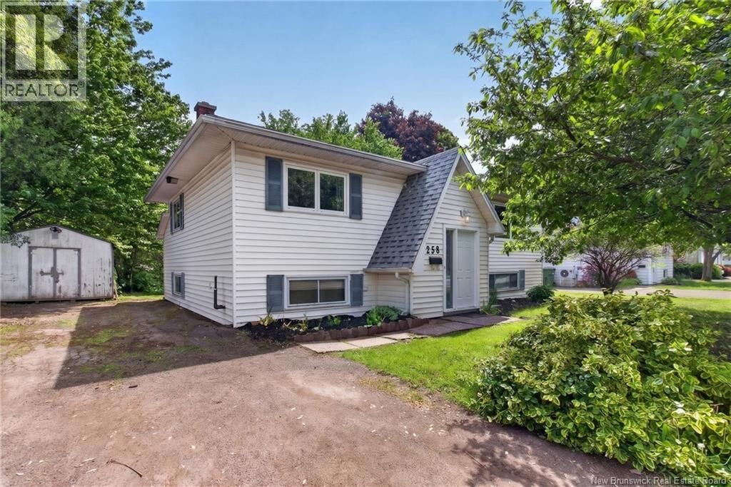 Property Photo:  258 Buckingham Avenue  NB E1B 2N8 