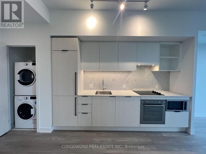 Property Photo:  82 Dalhousie Street 2515  ON M5B 0C5 
