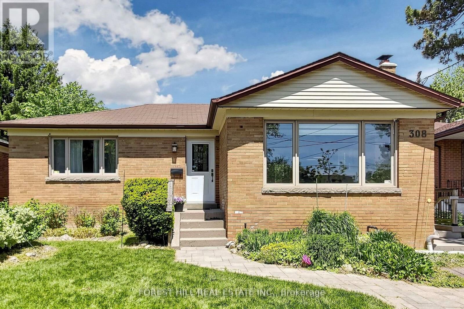 Property Photo: 308 Hendon Avenue #Bsmt ON M2M 1B2