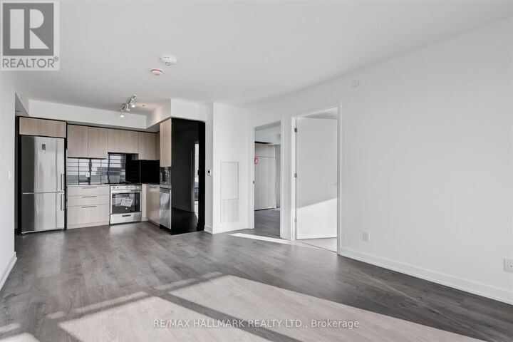 Property Photo:  501 Yonge Street 5212  ON M4Y 1Y4 