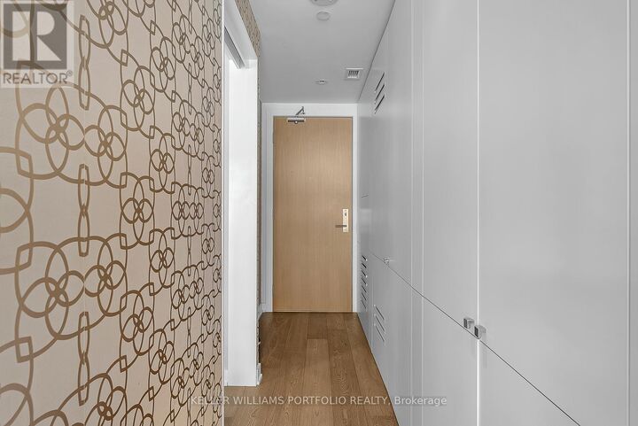 Property Photo:  629 King Street West 622  ON M5V 0G9 