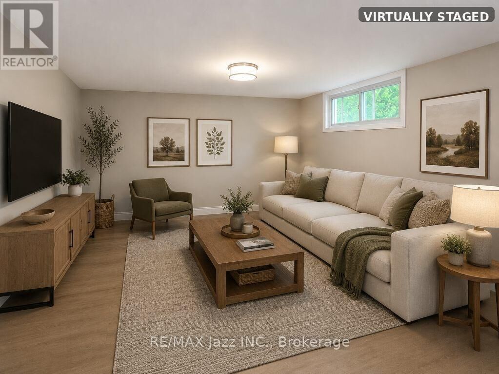 Property Photo:  624 Stewart Street B  ON K9H 4C3 